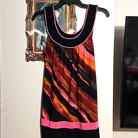 TOP - Picture 1 of 2